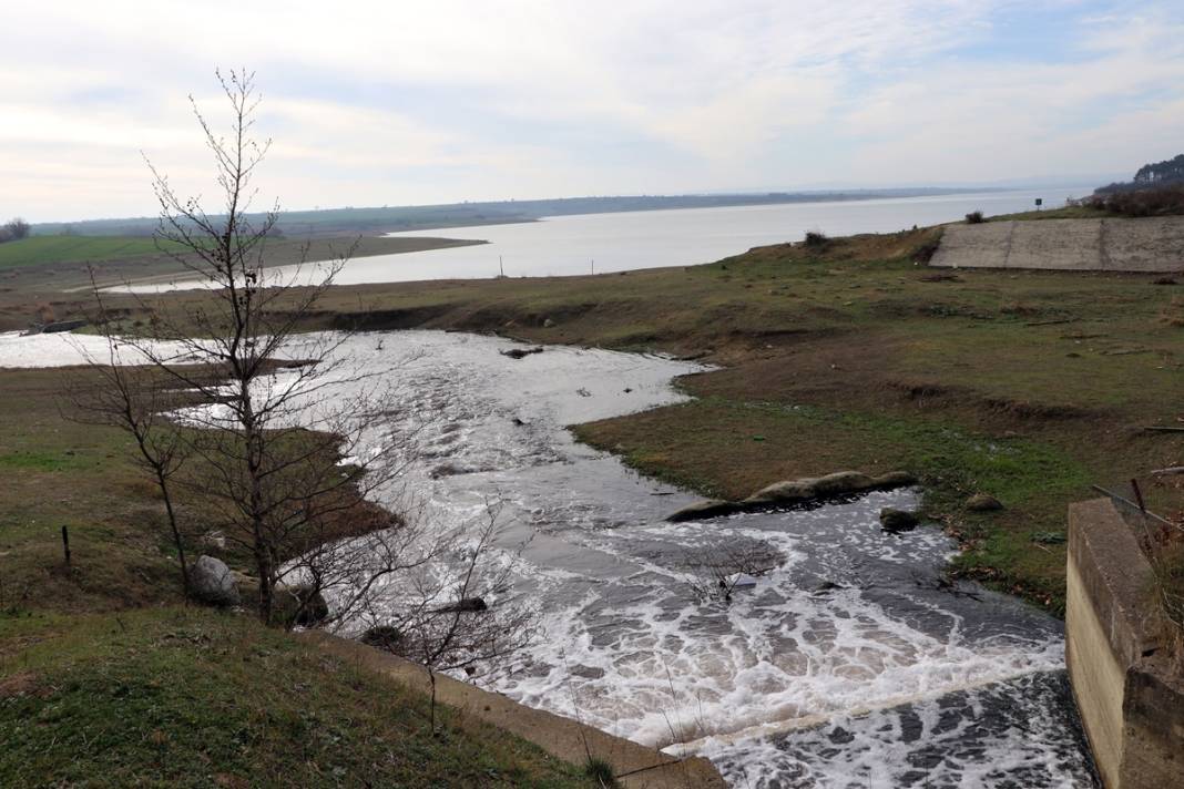 Bir ilde daha su yasağı: Uymayanlara ağır ceza var! Barajlarda su seviyesi yüzde 10'a düştü 1